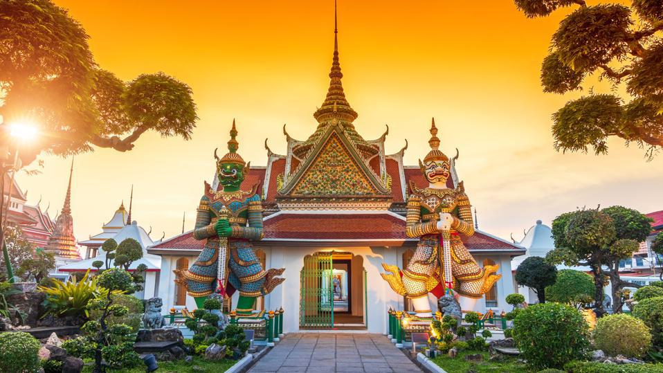 Justyatra Buddhist_temple_in_Bangkok